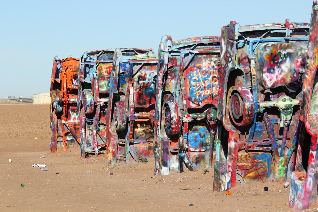 Cadillac Ranch - Image by Rosy / Bad Homburg / Germany from Pixabay