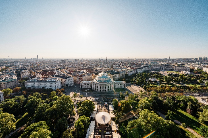 View from City Hall.  Copyright: © WienTourismus/Gregor Hofbauer